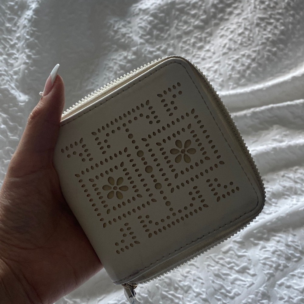 🫶 Wallet-gently used- for sale!!